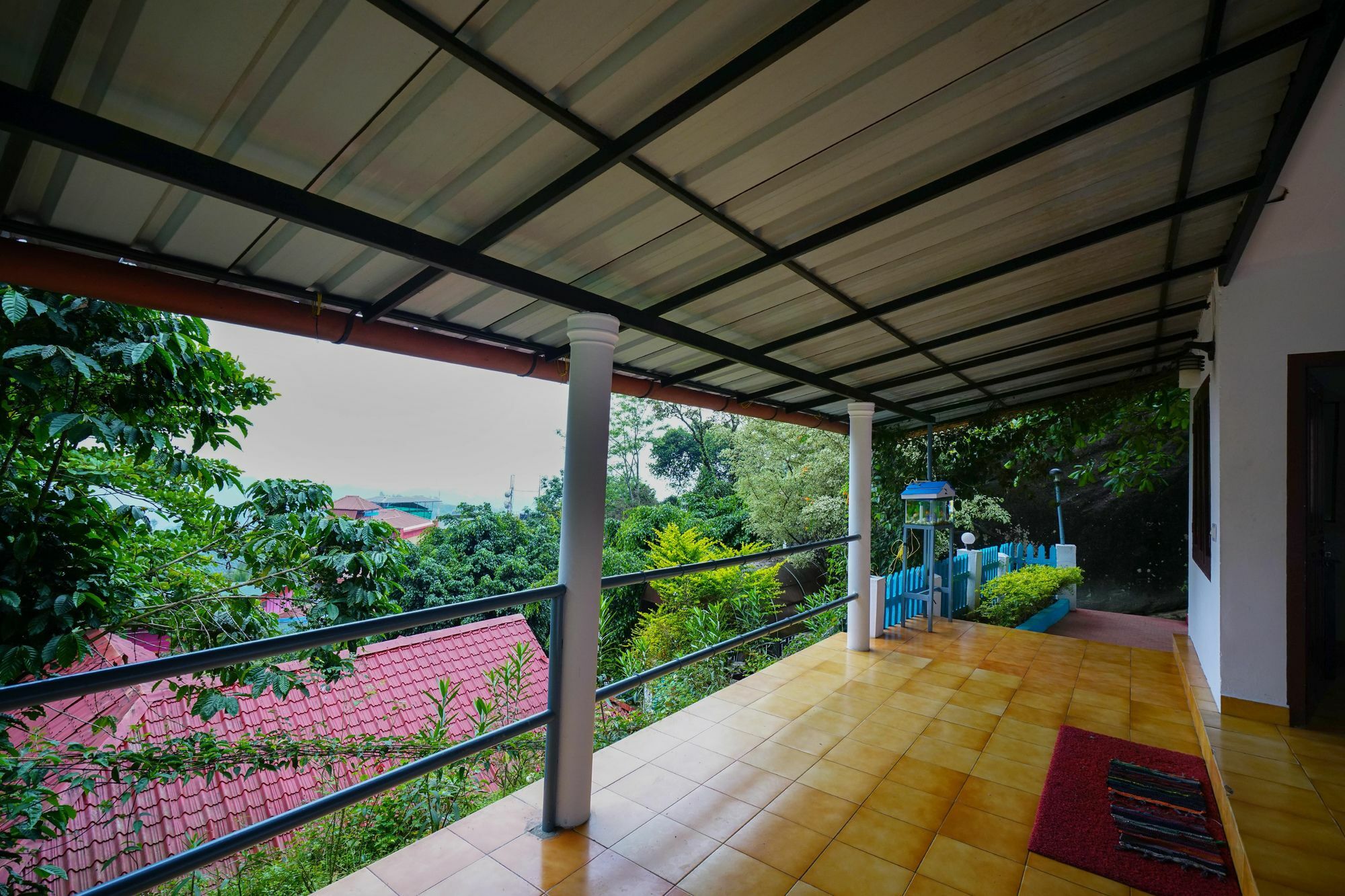 Oyo 10262 Hotel Munnar Rock מראה חיצוני תמונה